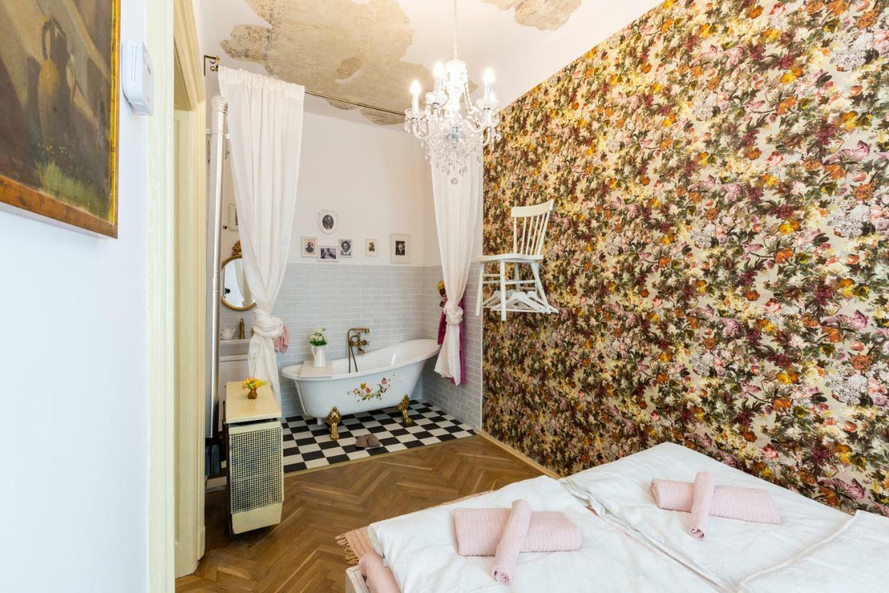 Vintage Home In The Center Budapeste Exterior foto