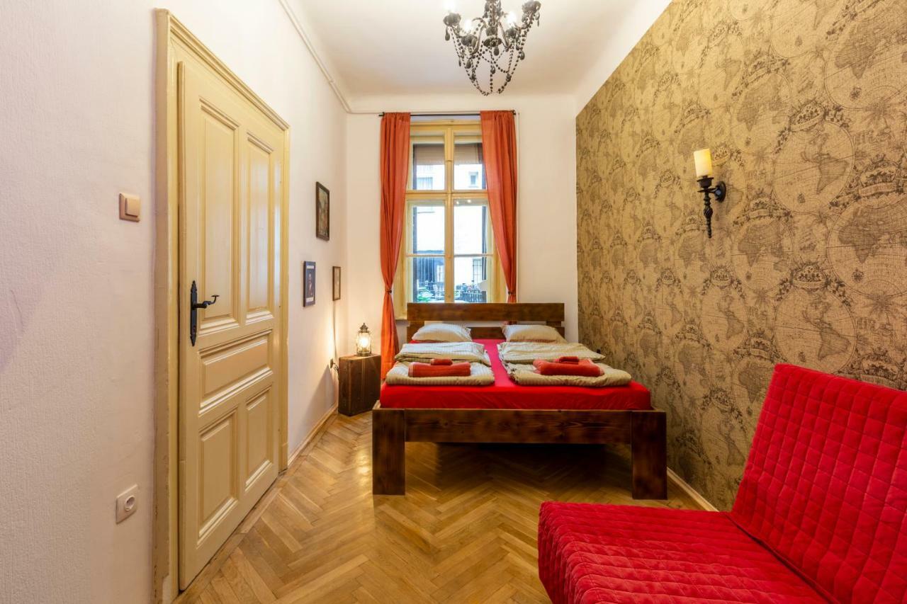 Vintage Home In The Center Budapeste Exterior foto